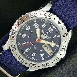 Vintage 1986 Seiko Diver Automatic Mens Silver Watch W/daydate & Blue accents